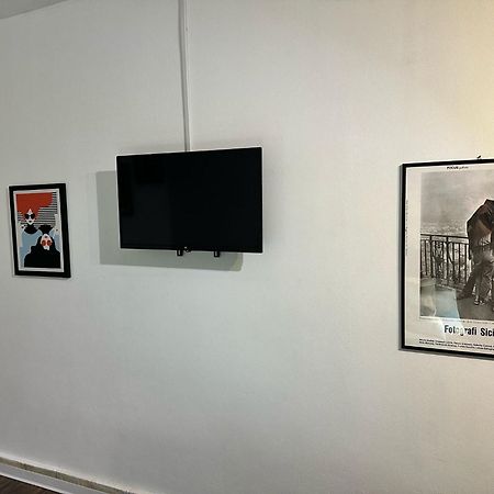 Via Zara Hostel ปาแลร์โม ภายนอก รูปภาพ