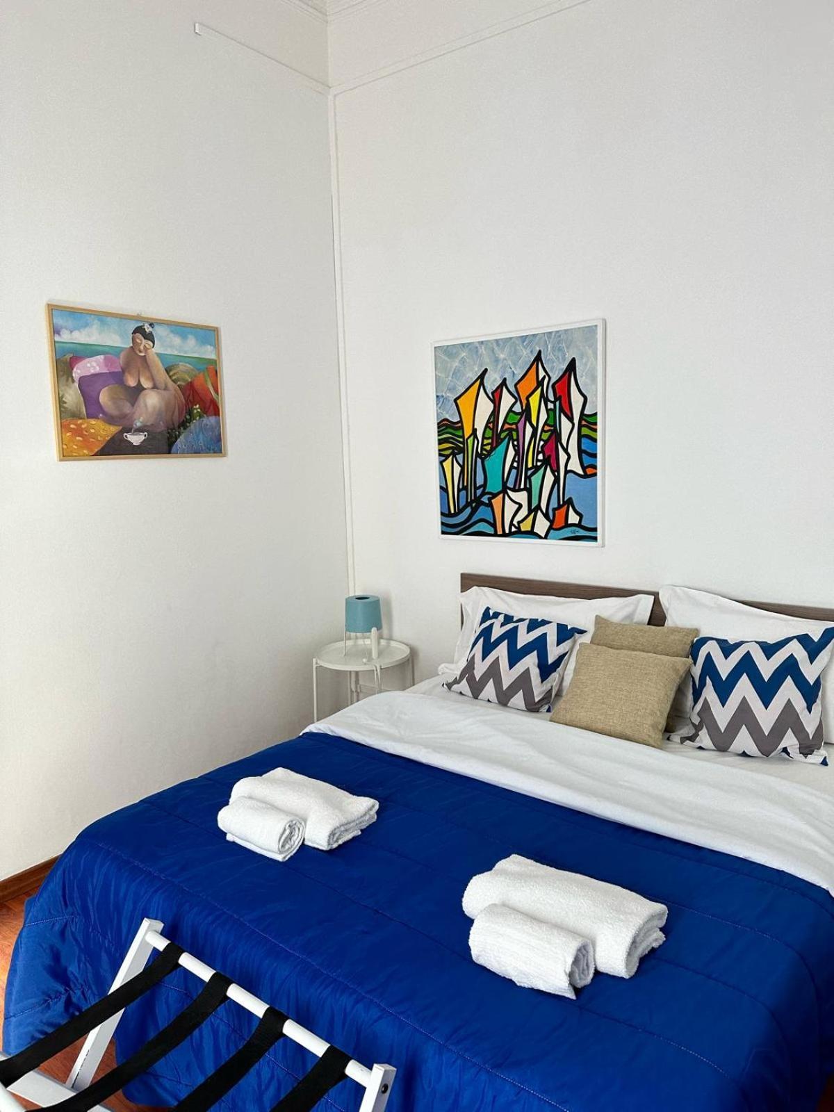 Via Zara Hostel ปาแลร์โม ภายนอก รูปภาพ