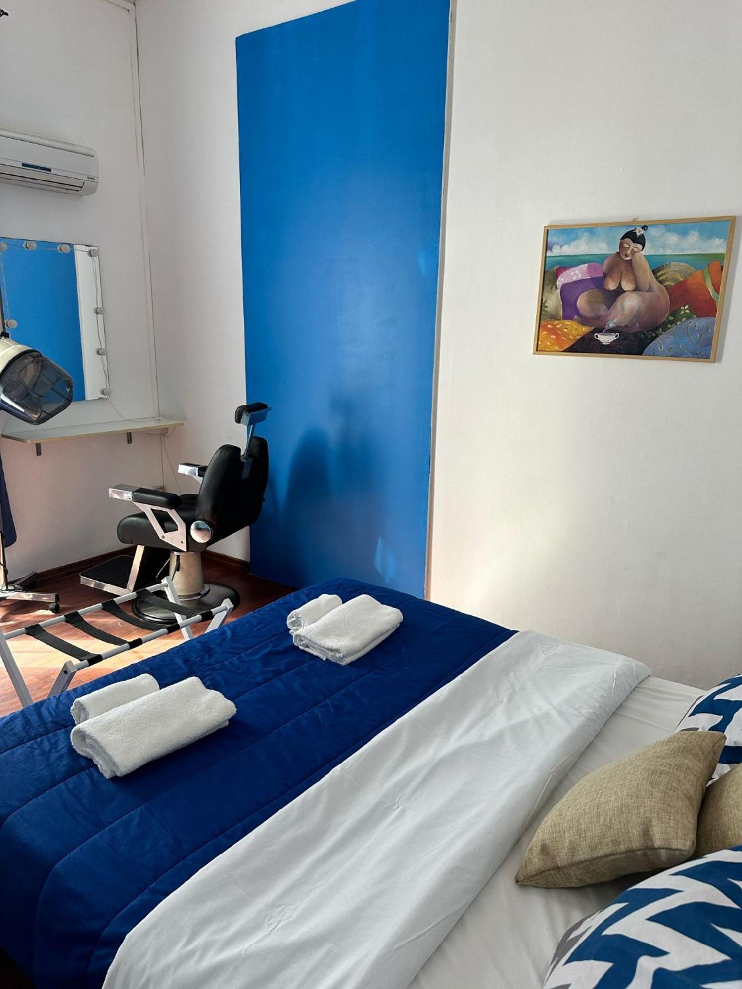 Via Zara Hostel ปาแลร์โม ภายนอก รูปภาพ