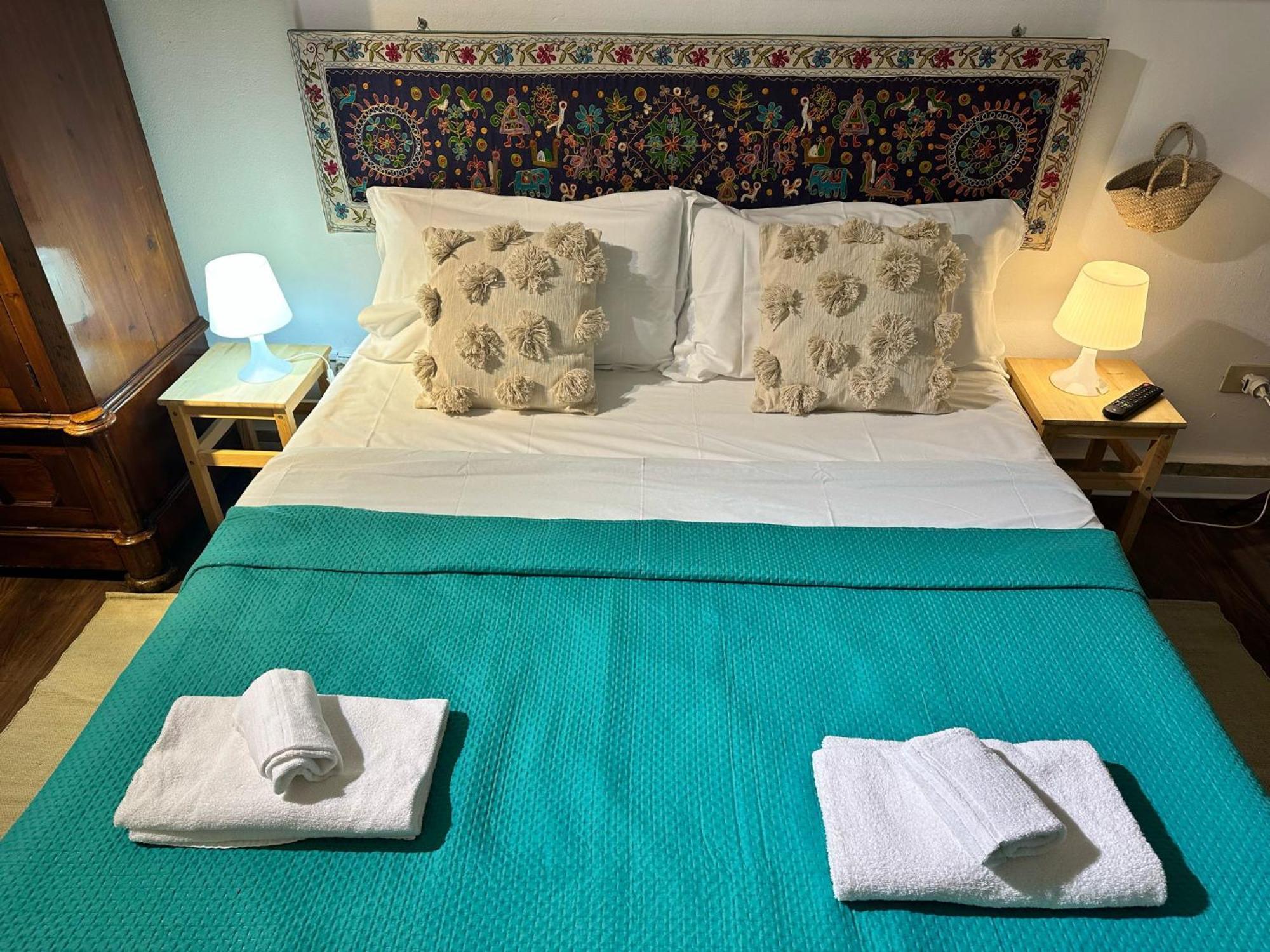 Via Zara Hostel ปาแลร์โม ภายนอก รูปภาพ
