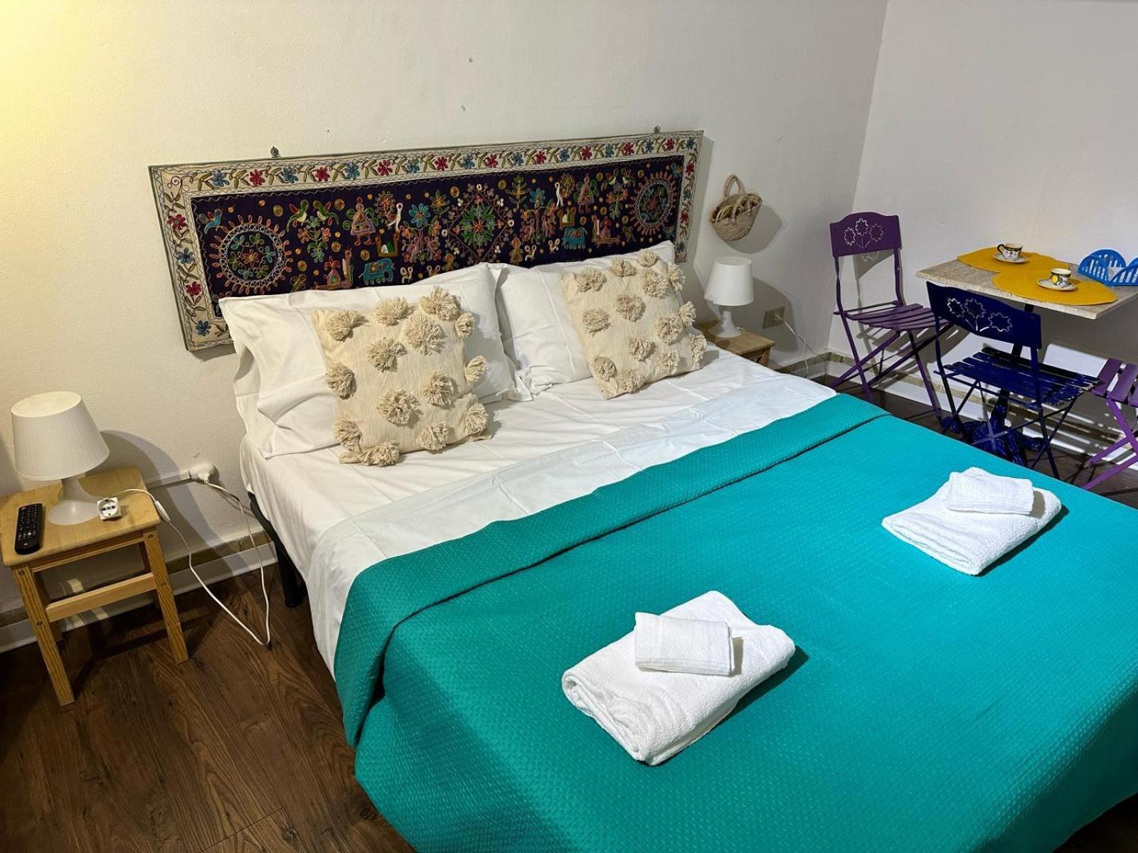 Via Zara Hostel ปาแลร์โม ภายนอก รูปภาพ