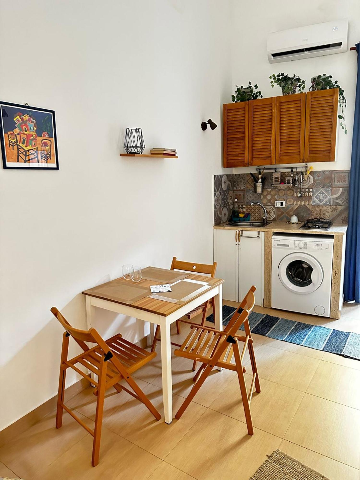 Via Zara Hostel ปาแลร์โม ภายนอก รูปภาพ