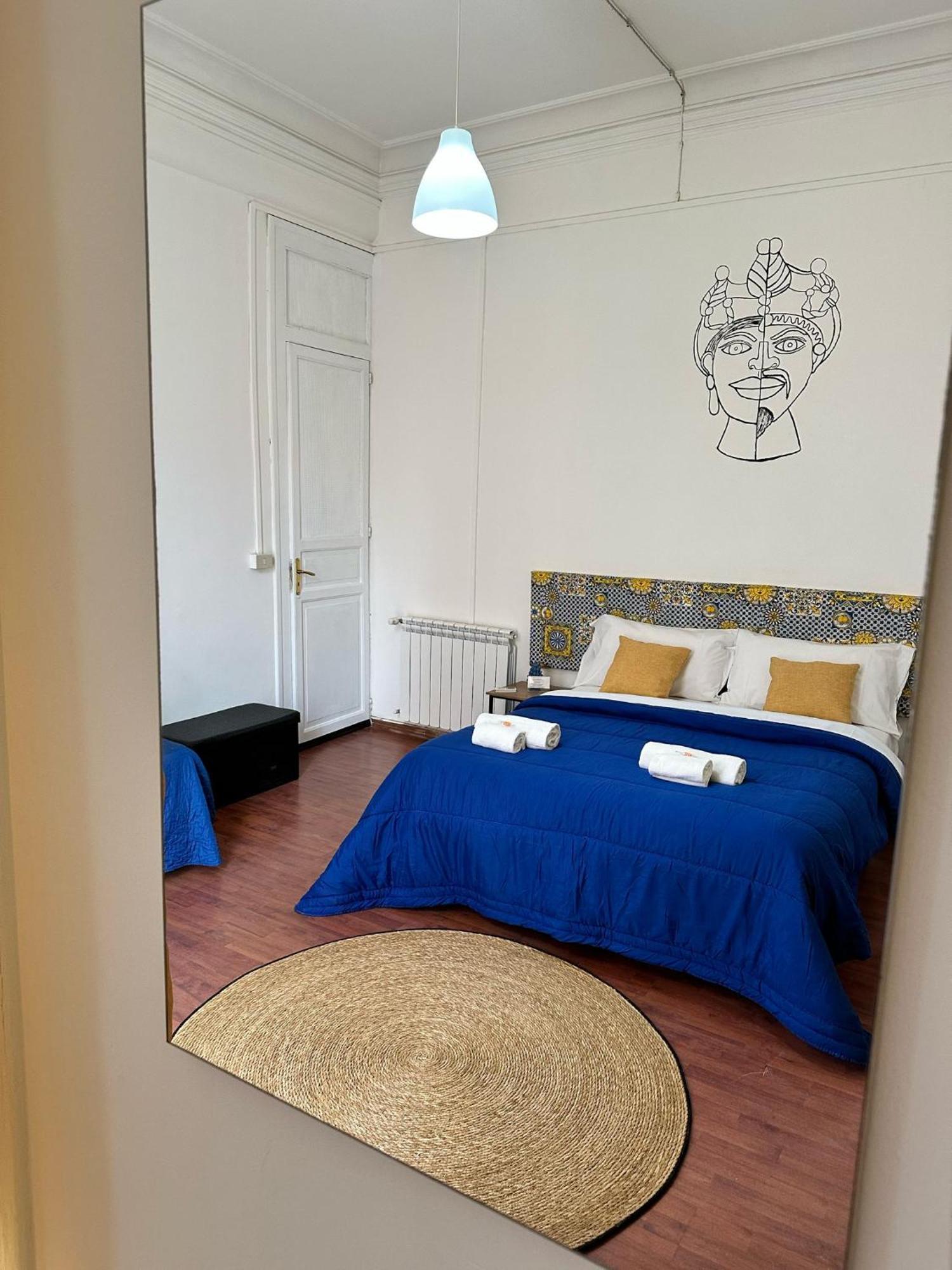 Via Zara Hostel ปาแลร์โม ภายนอก รูปภาพ